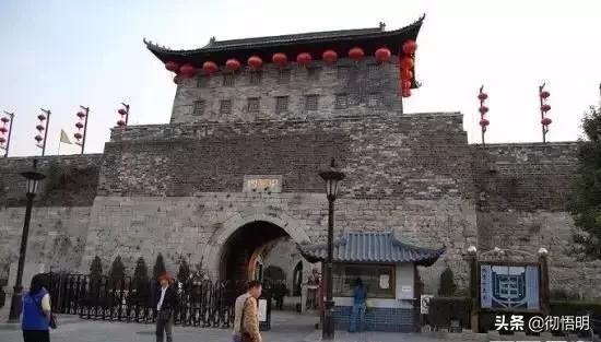 世界最震撼的人文景观,世界上的独特人文景观