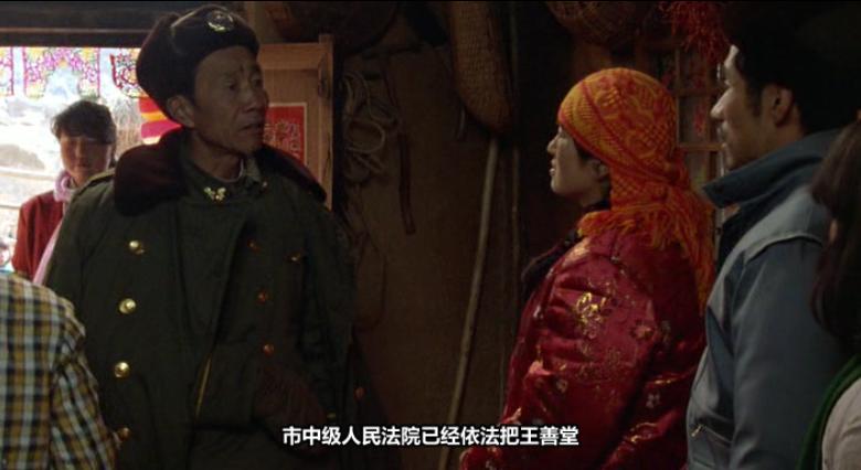 自毁形象，拿洗衣粉洗头，这样的巩俐，才能将村姑演的土得掉渣