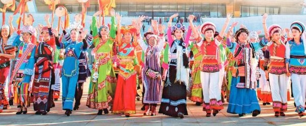 云南民族服饰批发市场昆明,云南民族服装批发一手货源