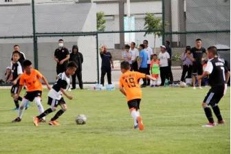 乌鲁木齐6-15岁儿童足球训练营,足球萌娃训练