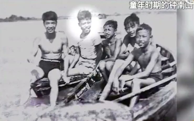 我们为什么要相信科学家,为什么我们都喜欢相信大师