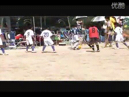 足球技巧与摆胯动作,足球摆腿发力及放松理论讲解