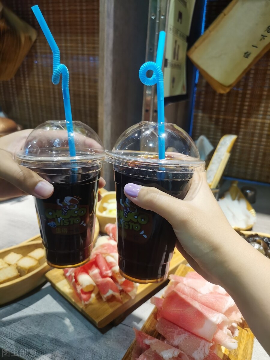 在学校附近奶茶店怎么把生意做好,奶茶店怎么做才能生意好
