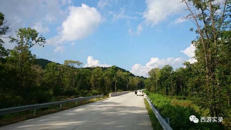 自驾环游世界第一人，一次连续跨越五大洲20万公里吉尼斯世界纪录