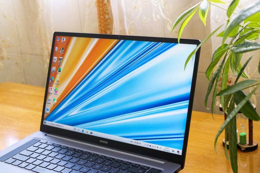 游戏本能像轻薄本一样用吗,荣耀16magicbook锐龙版测评