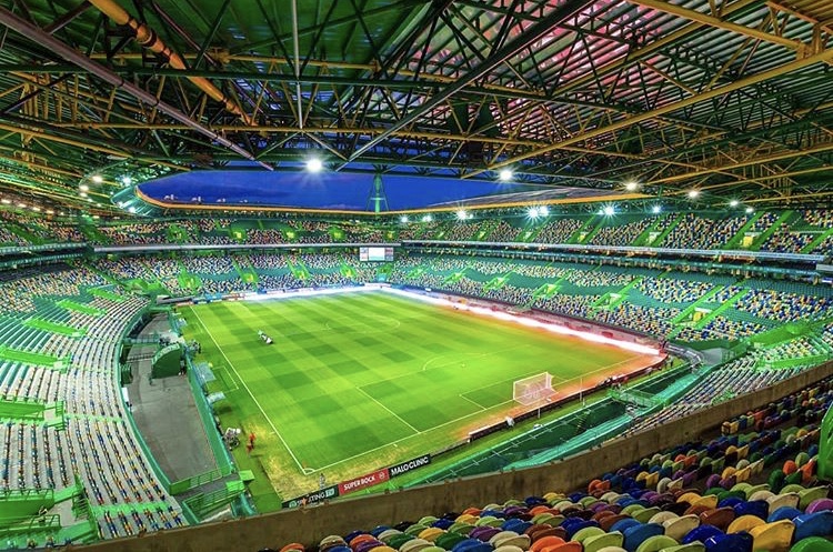 c罗传奇的足球生涯,c罗里斯本竞技从u16跳到一线