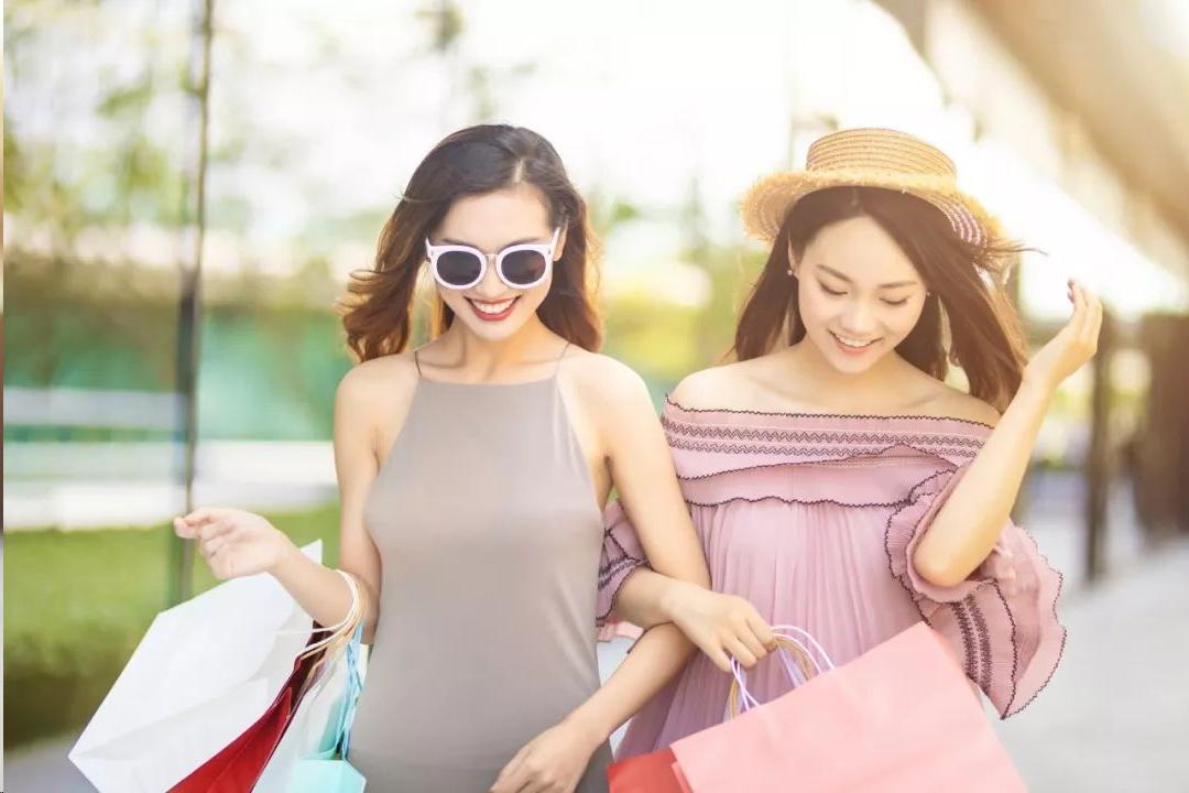 “妮儿”们出来玩啊，带上“妳”的钱包