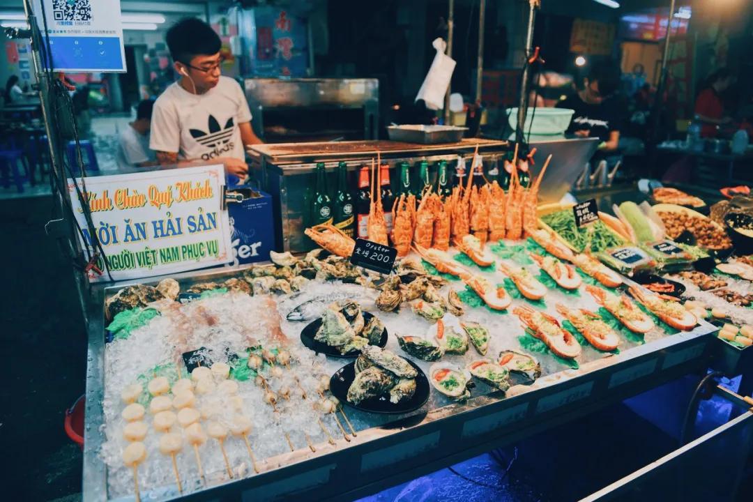 中国一年四季最火爆的夜市,这些最好逛的地摊夜市你去过几个