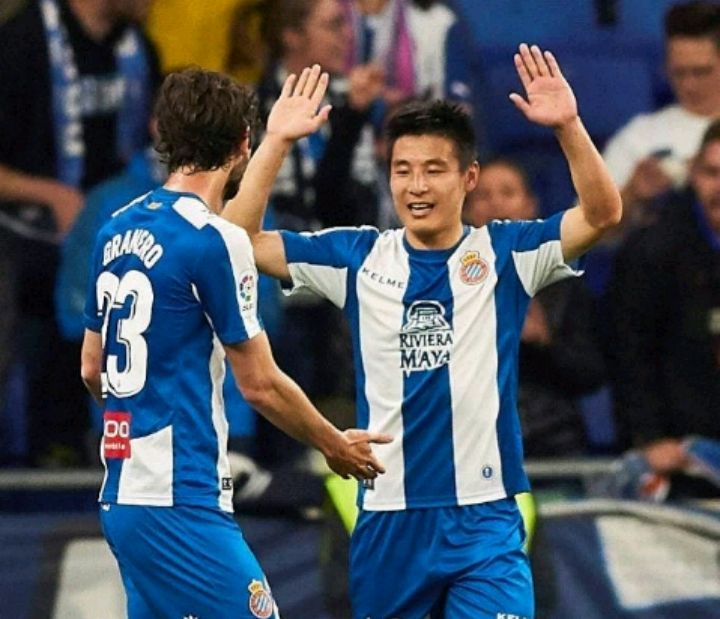 武磊连线白岩松完整视频,武磊白岩松访谈完整视频