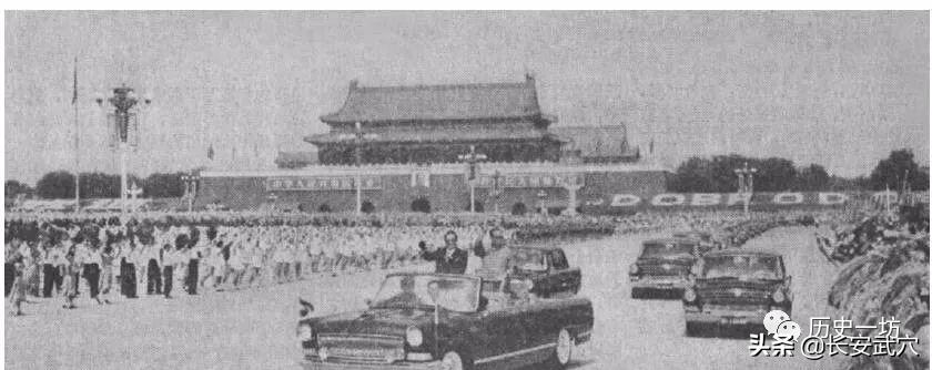 1977年铁托访华是谁接待的,欢迎铁托访华的视频全部