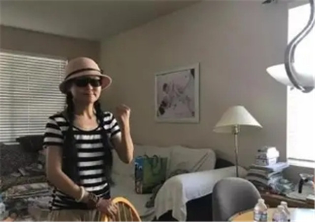 著名主持人嫁到美国遭虐待,央视女主持人嫁美国遭家暴