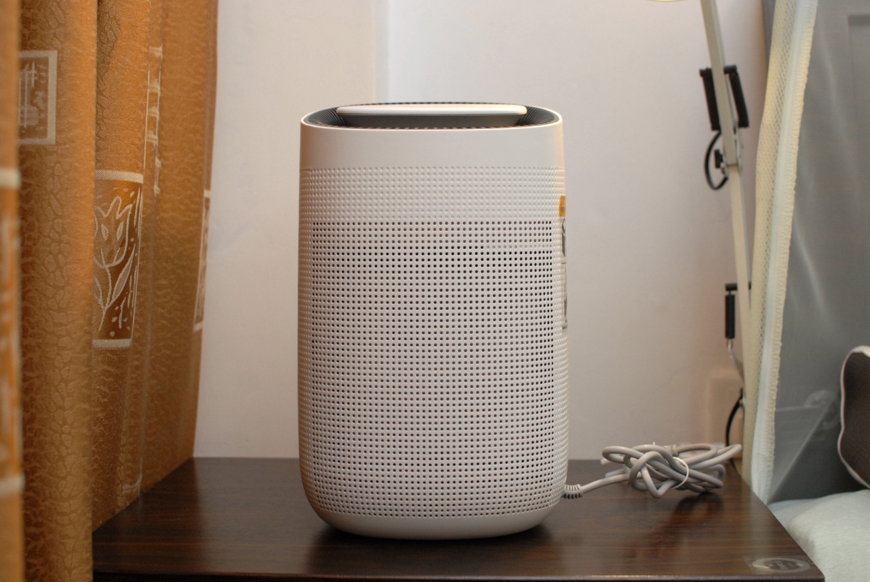 入手百元净化*湿机除**，彻底解决南方城中村小伙烦恼