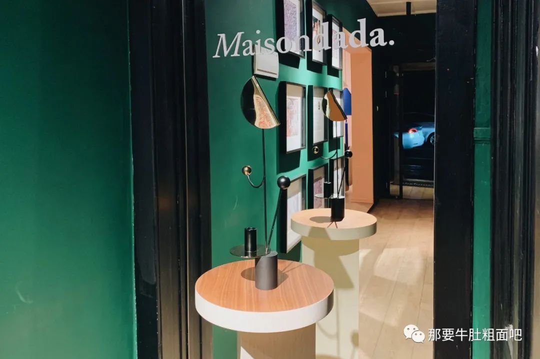 现代风格网购家具店铺推荐,买家具最容易踩的坑是什么