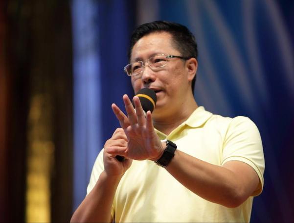 疯狂英语为什么不见了,李阳疯狂英语震撼场面合集