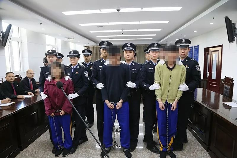 十八名套路贷团伙成员,90后黑老大带领14人疯狂套路贷