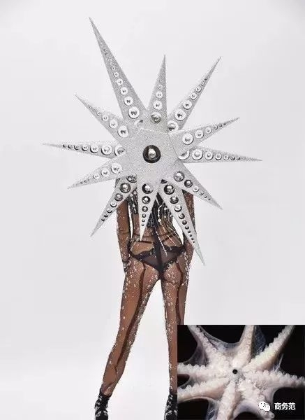 刘雯维密被挂住翅膀,维密天使刘雯穿婚纱