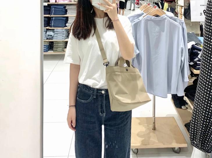 优衣库经典百搭包,优衣库慵懒风包包