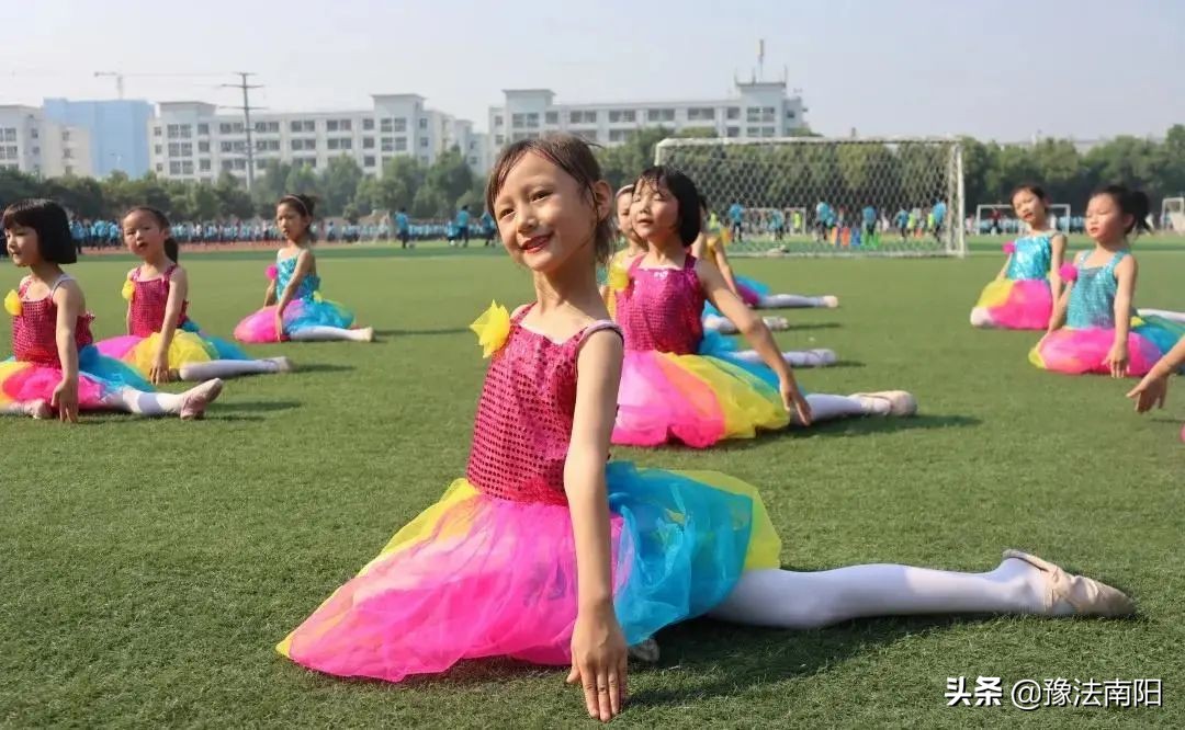 建党百年学校组织的迎七一活动,邓州市庆祝建党100周年活动选拔赛