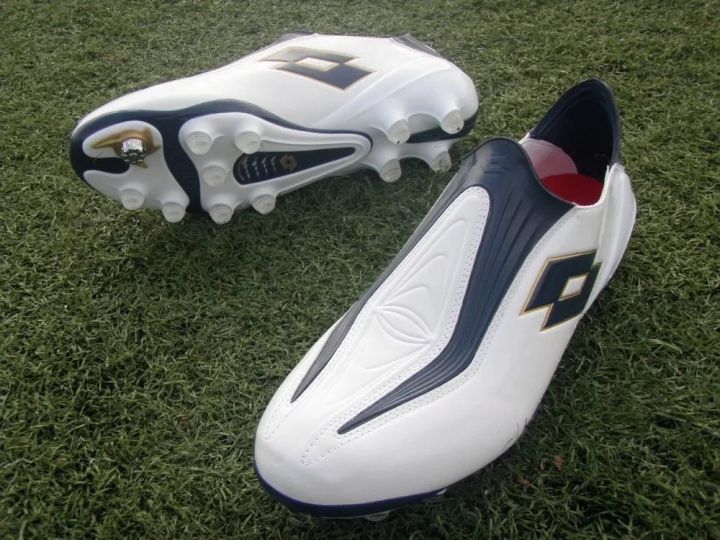 乐途lotto早几年的跑鞋,乐途足球鞋经典