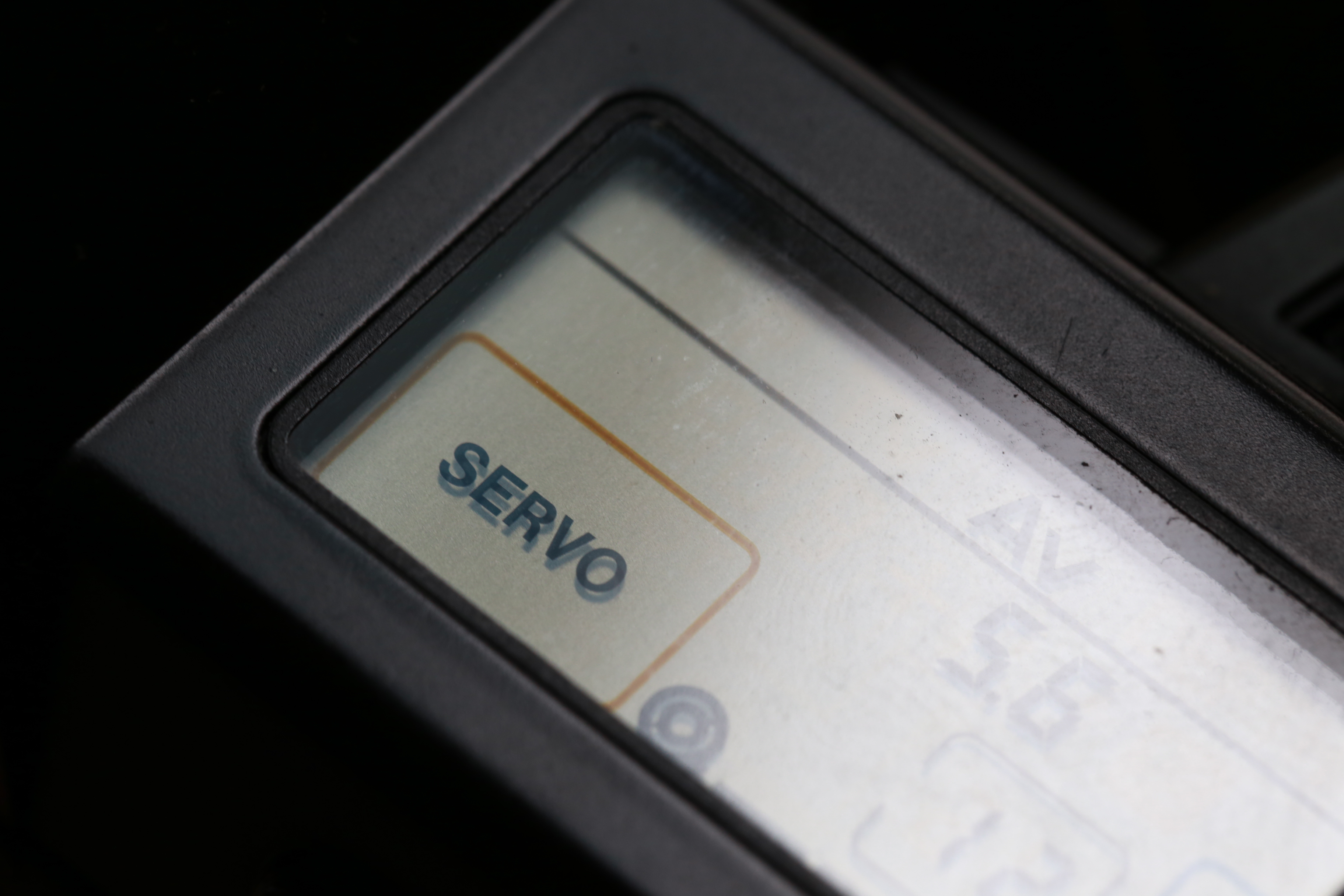 相机怎么抓拍运动中的人,单反相机运动拍摄技巧