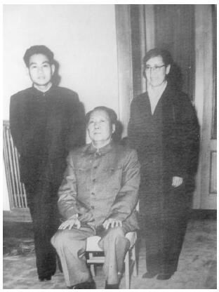 49年毛主席堂弟毛泽连，因穷困潦倒求助主席：他只能靠他自己