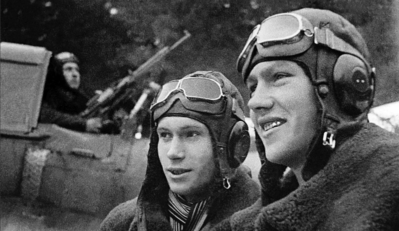 没腿的飞行员,苏联战斗机飞行员腿截肢还开飞机