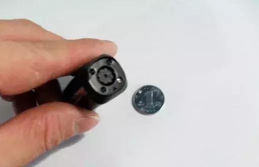 裸身做spa被直播情侣住酒店被*拍偷**，学会这3招，让摄像头无所遁形！