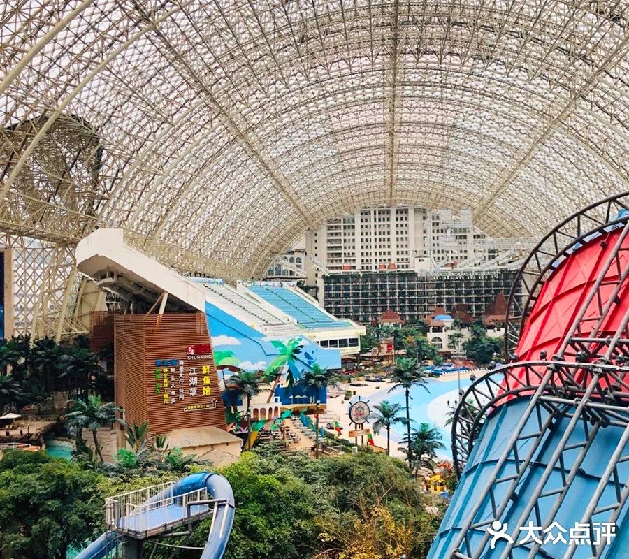 成都250000平方米的人造海滩约吗？杨洋已经帮你体验过了