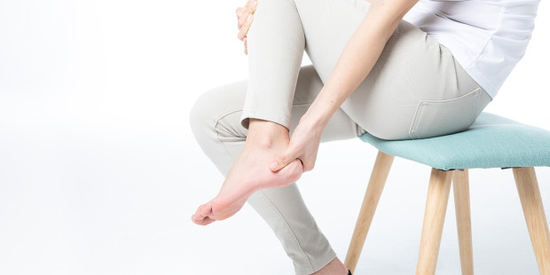 经常崴脚有什么康复训练,护踝预防崴脚