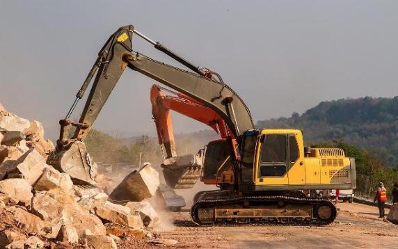 挖机修高速公路都做什么,挖机还有工程做吗