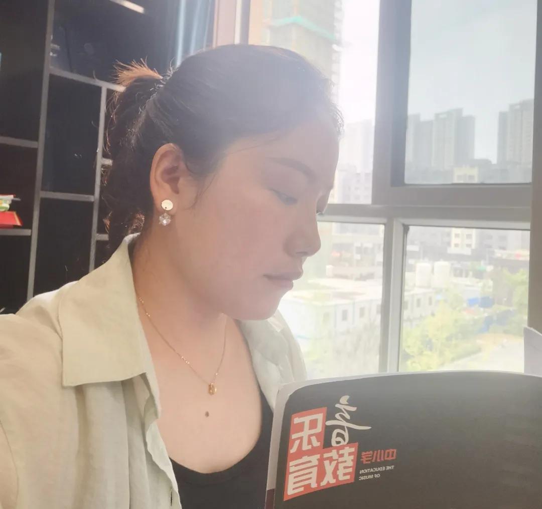 教师如何培养小学生的阅读能力,小学教师靠阅读成功