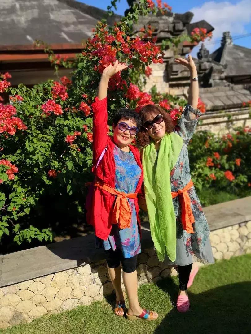 澶у鍑洪棬鏃呮父鎷嶇収濮垮娍鍚堣緫,涓浗澶у澶栧嚭鏃呮父