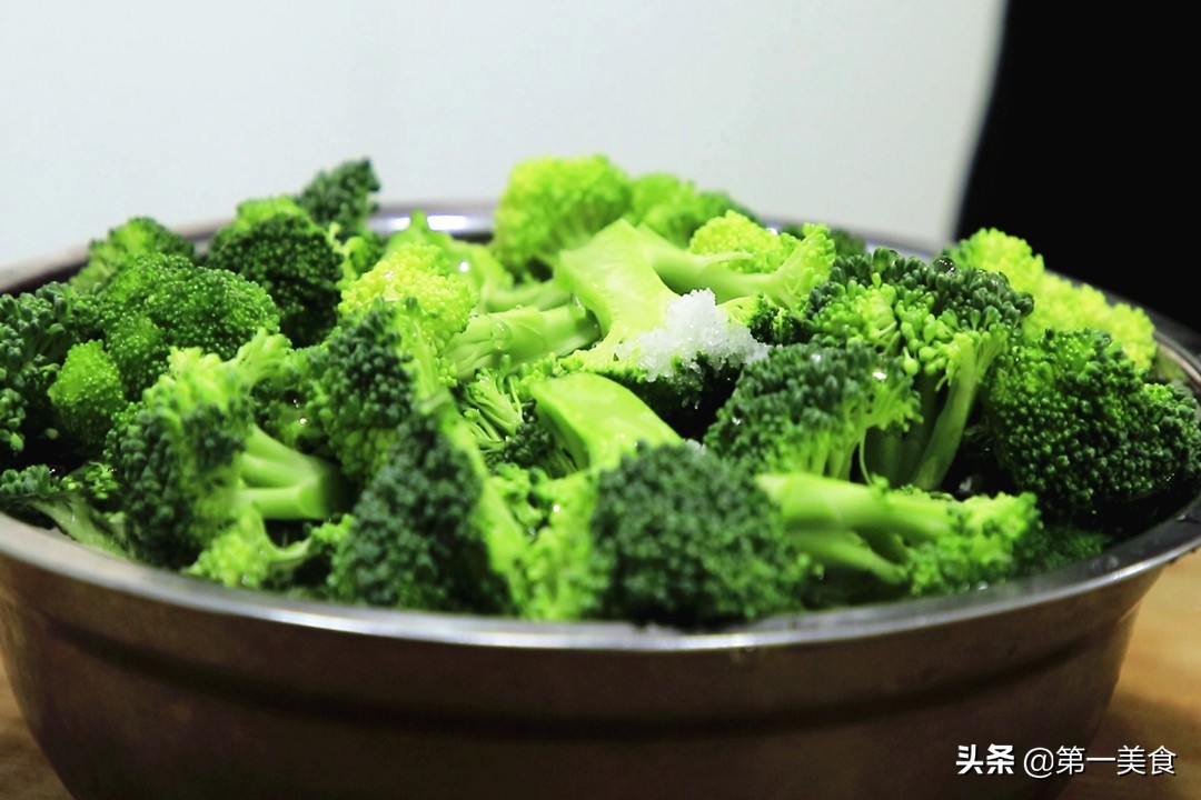 减肥管住嘴吃什么最好,吃饱了减肥效果更好的十种美食