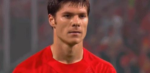 对比丨99曼联和05利物浦，到底哪个更难？