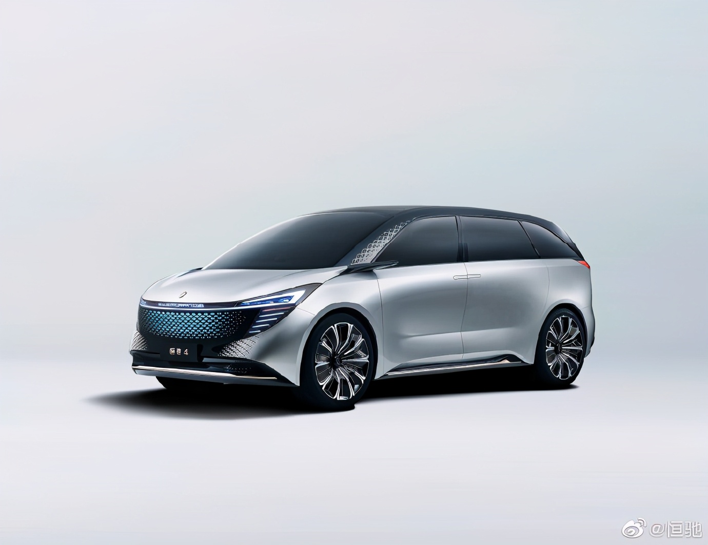 恒大碧桂园转型,恒大造车再花8亿买地