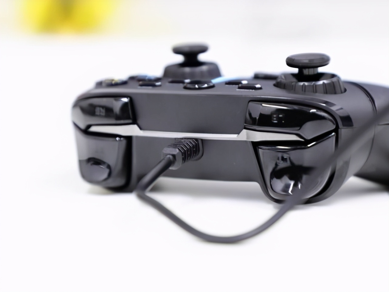 手柄北通阿修罗3多少钱,北通阿修罗3手柄玩游戏不震动了