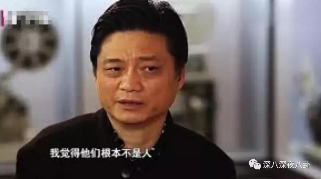 葛大爷回看以前的比赛,葛大爷下班时候的日常