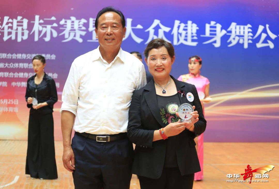 风雨历程一记郭玉清，田世英与规范交谊舞20周年回顾（二）