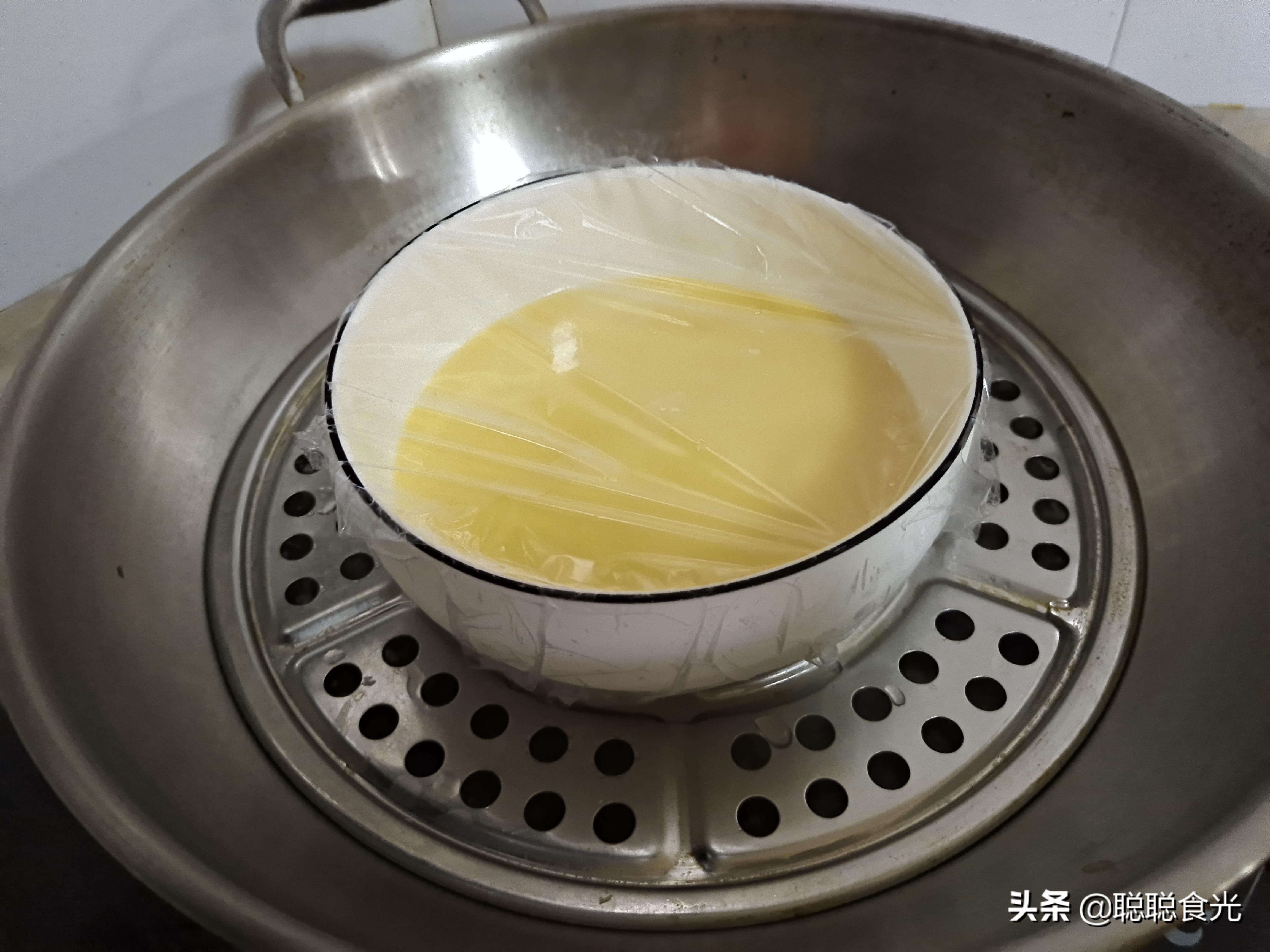 蒸鸡蛋羹不放盐怎么去腥,蒸鸡蛋羹正确做法要加水么