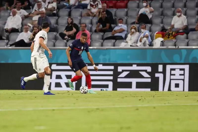 德法大战视频,德法友谊赛七秒进球