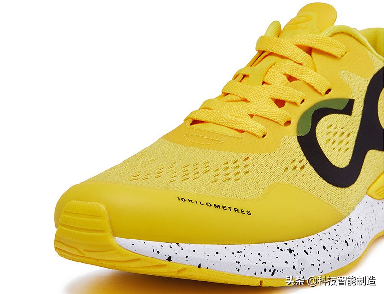 nike鞋的制作,nike鞋的制作是两个工厂制造的吗