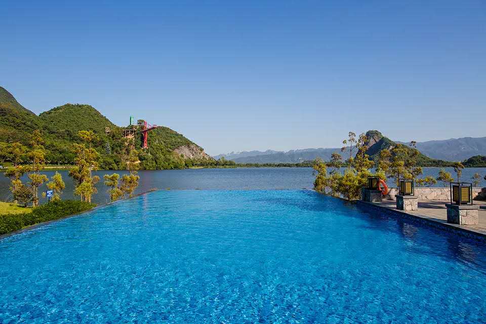 英德温泉一日游,英德有什么温泉带泳池酒店