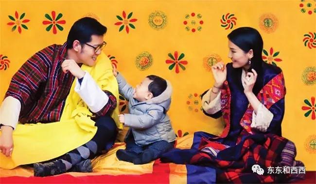 上头有四个婆婆，养娃朴实无华，这位世界最年轻王后是怎么过的？