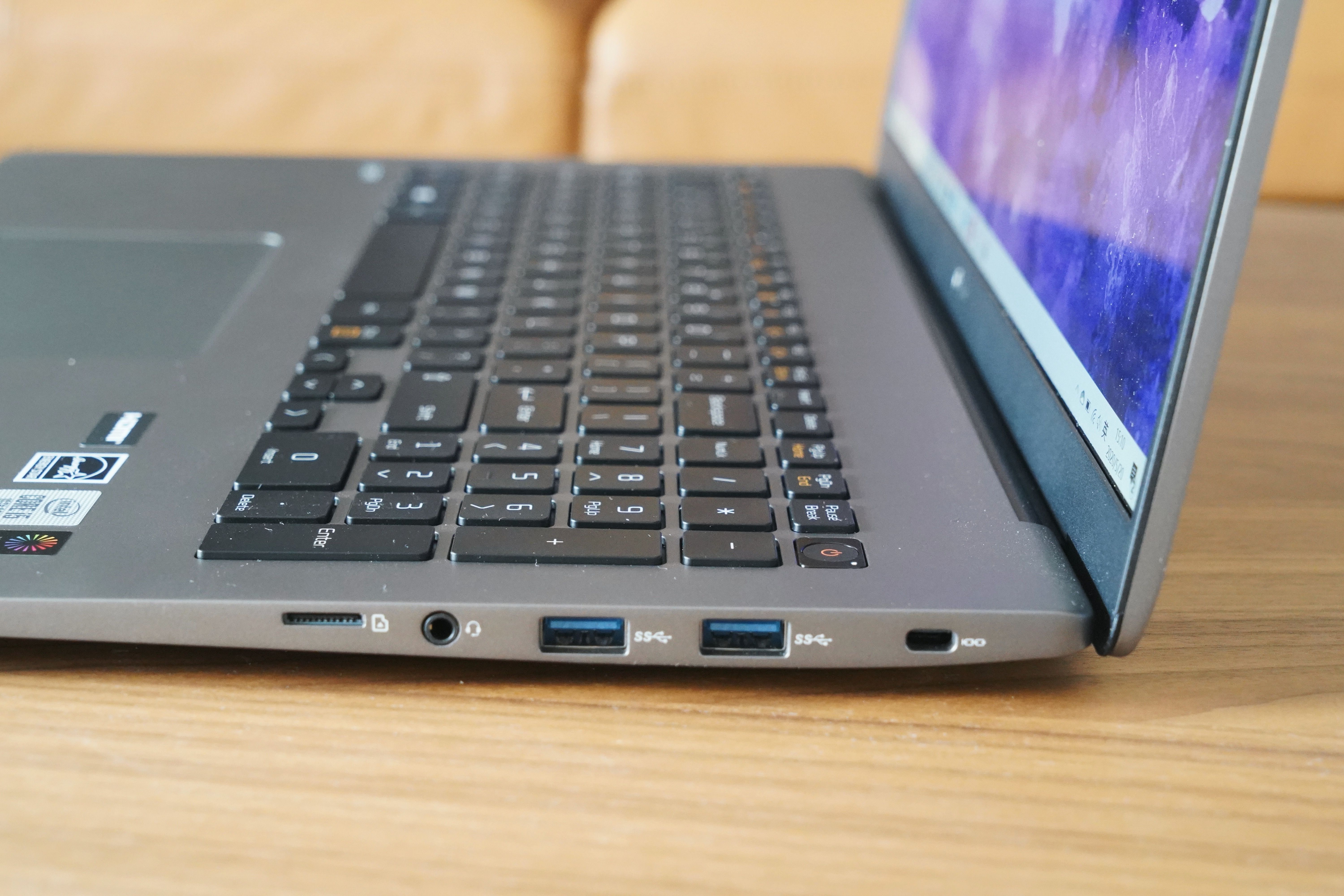 lggram笔记本为什么买的人少,苹果macbookpro和lggram