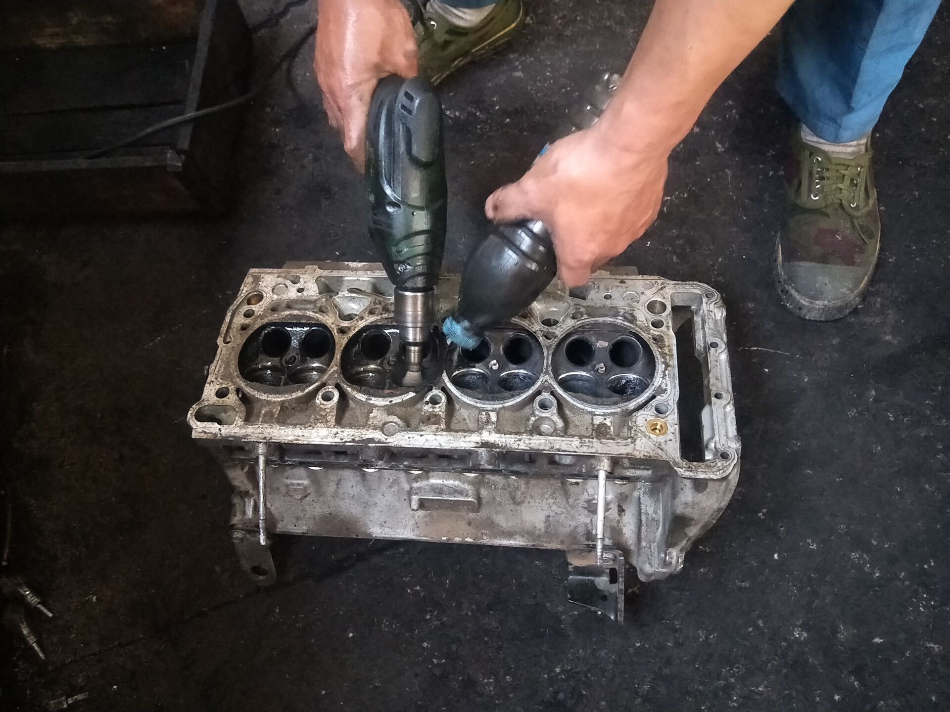 新帕萨特ea888大修多少钱,大众帕萨特ea888烧机油能修好吗