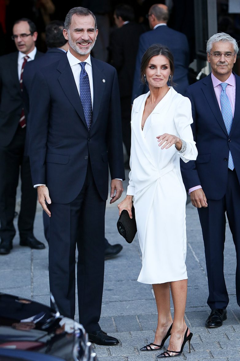 莱后带货太厉害，穿过的衣服立刻售罄，“莱蒂齐亚效应”持续发酵