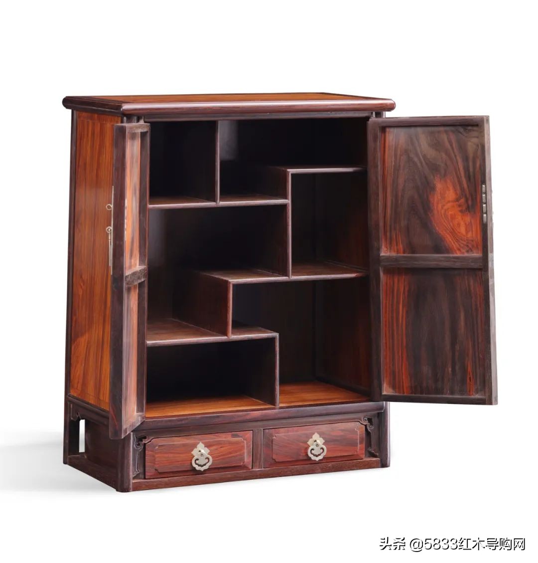莆仙工艺经典复刻的大红酸枝圆角柜