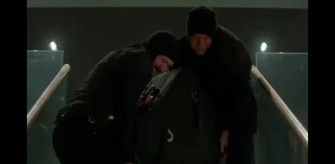 英剧9号秘事全部,英剧9号秘事讲的什么事