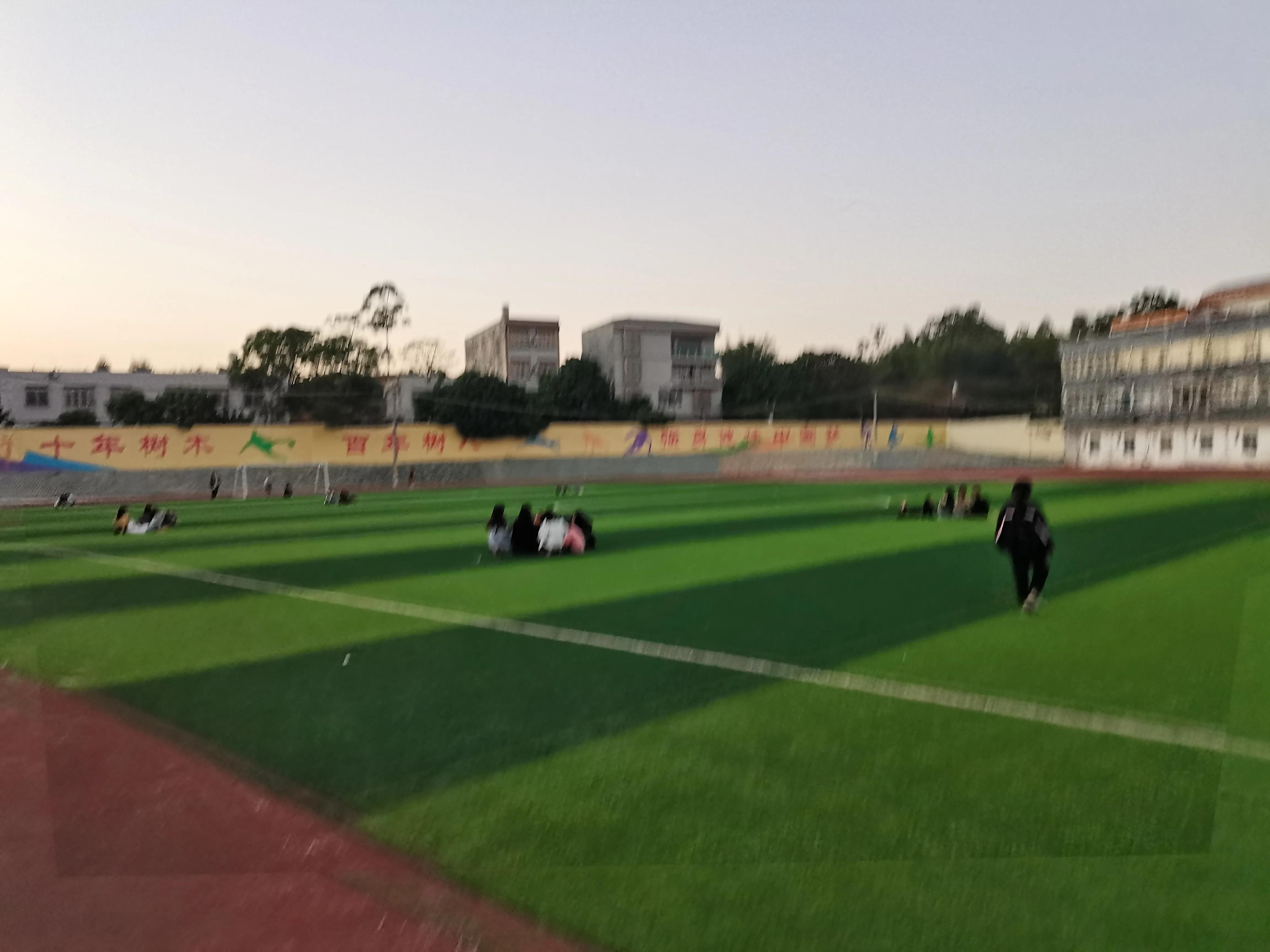 乌中,黄昏即景开头