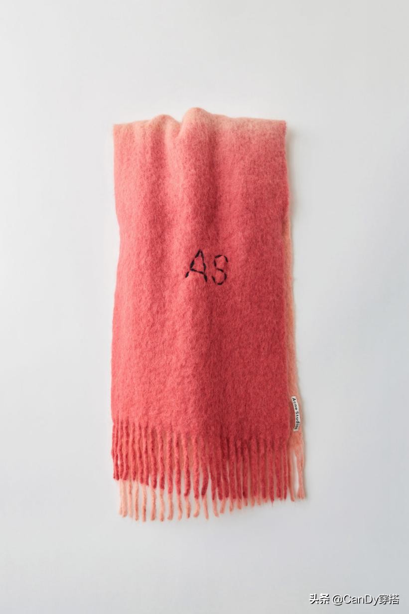 穿新衣迎新春,穿新衣拜大年